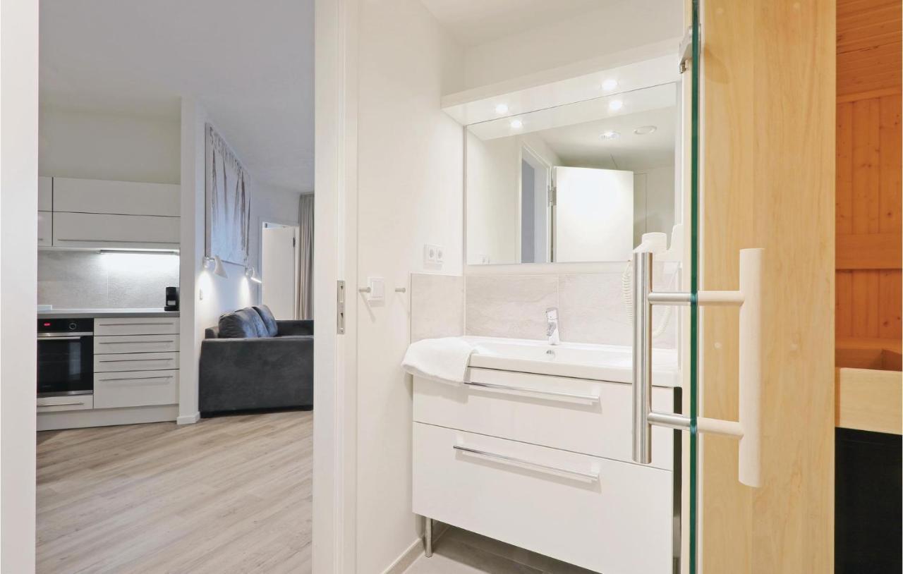 Cozy Apartment In Luebeck Travemuende With Sauna エクステリア 写真