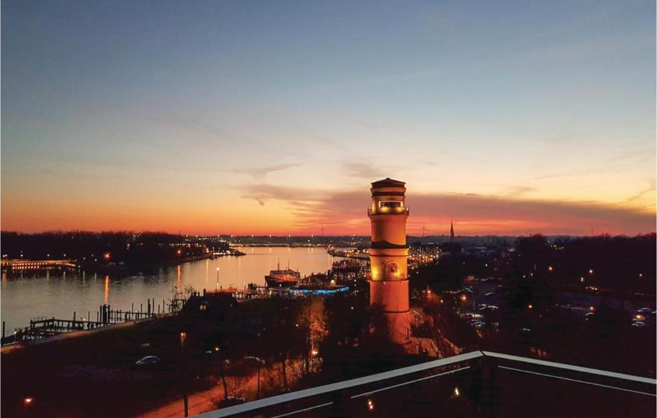 Cozy Apartment In Luebeck Travemuende With Sauna エクステリア 写真